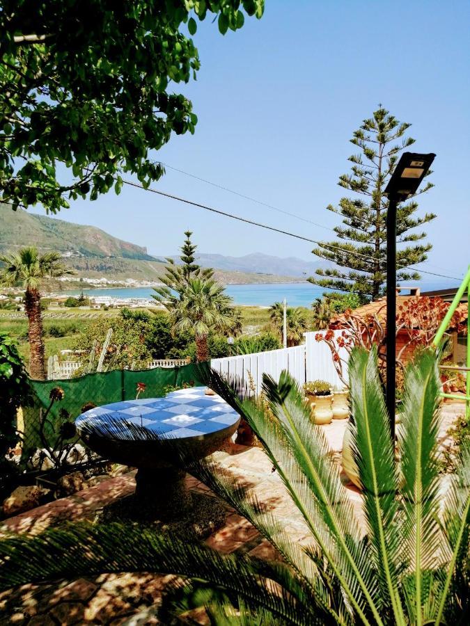 Accussi Bed & Breakfast Alcamo Marina Exterior photo